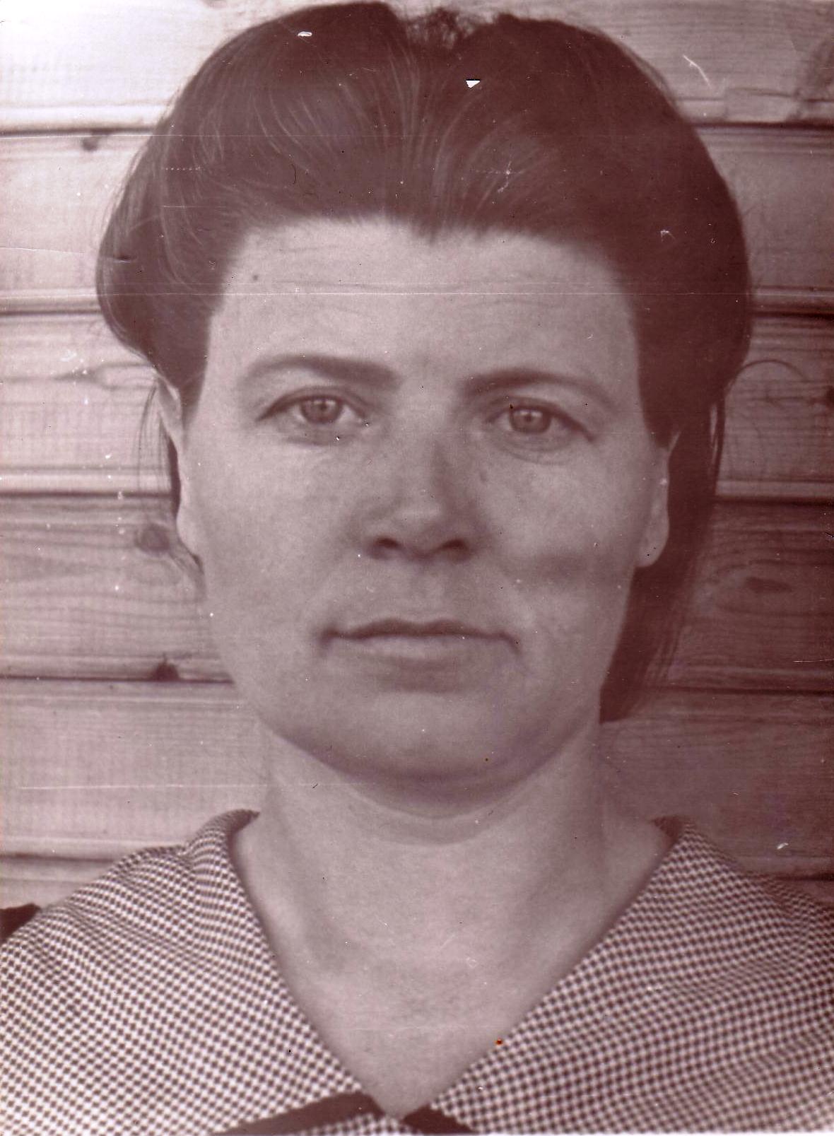 С 1950 по 1978  учителем начальных классов проработала Серикова Евдокия Федоровна..
